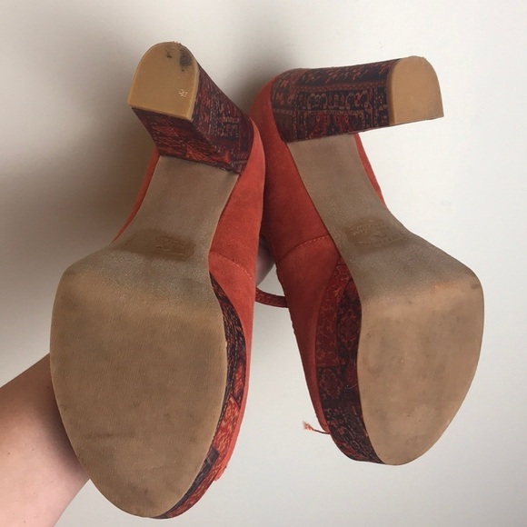 Lucky Brand Ruse Oiled Sued Block Heels LK-Neece - Picture 4 of 8